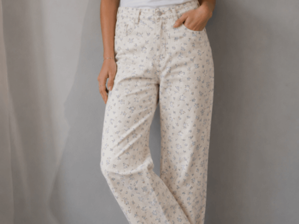 Pantalón beige floral print by 22